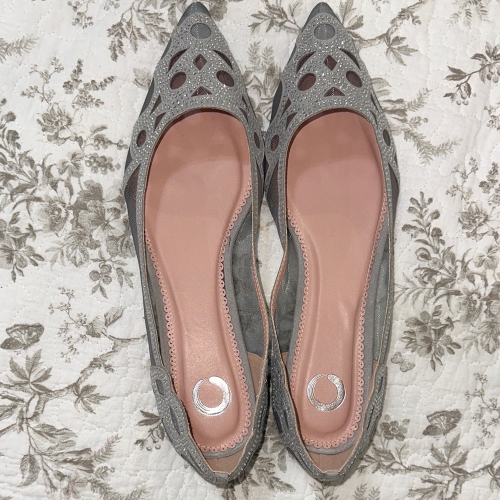 Elegant Gray Women's Flats